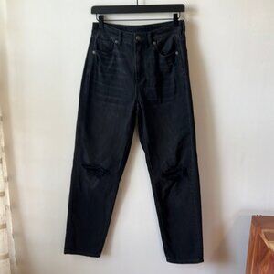 American Eagle Mom Straight Jean.  Side 4.  In Washed Black.